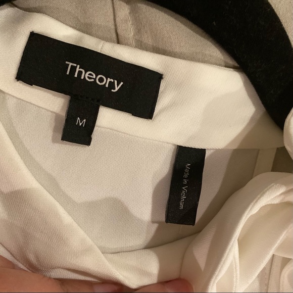 NWT Theory Maysprin Admiral Tieneck Top - Picture 5 of 15